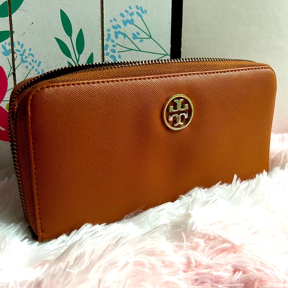 Tory Burch Wallet